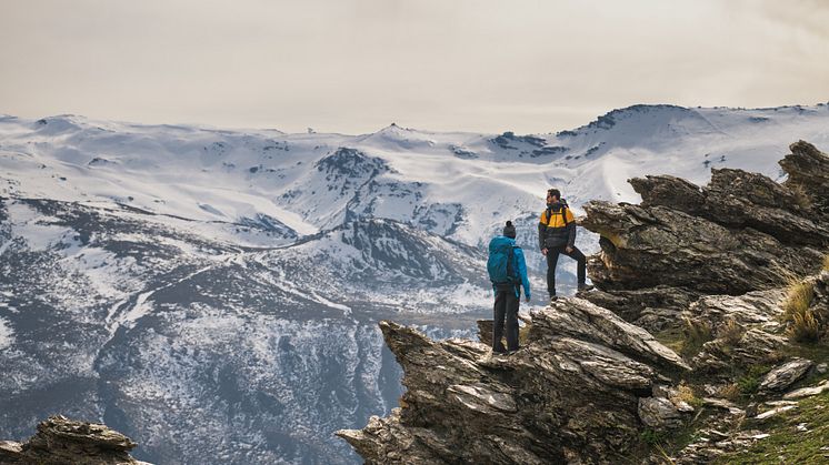 Mit der TOPO Alps PRO behält man u.a. Wanderwege, Hauptverkehrsstraßen oder Gewässer immer im Blick.