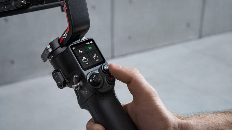 DJI RS 3 – Bluetooth Shutter Button (1 of 2)