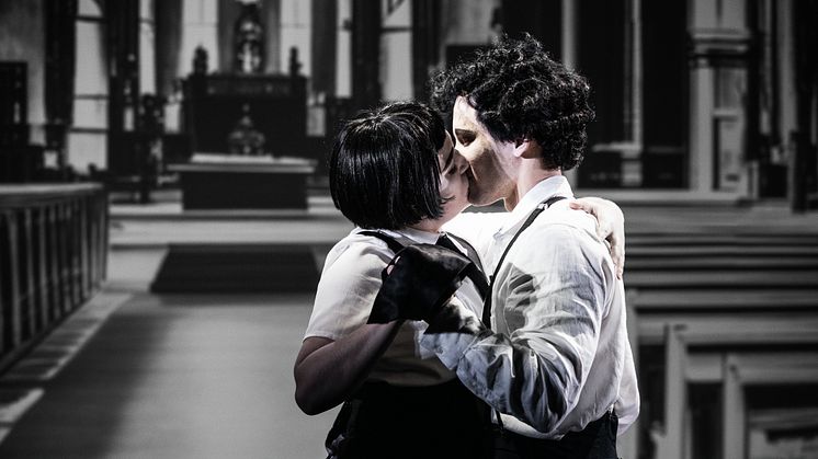 EMP_MST_Romeo&Julia_8251