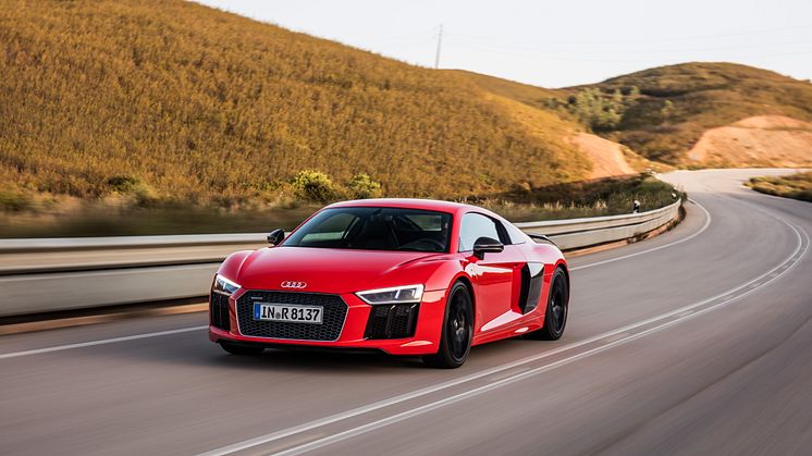 R8 Dynamite Red front left side