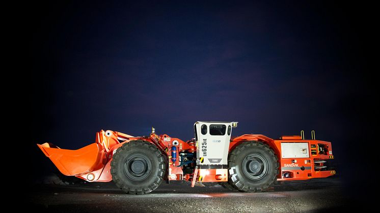 Sandvik uppgraderar sin största ellastmaskin Sandvik Toro LH625iE