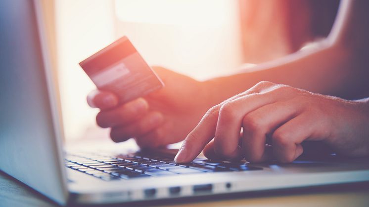 Black Friday är här – fynda gärna, men håll i kortet