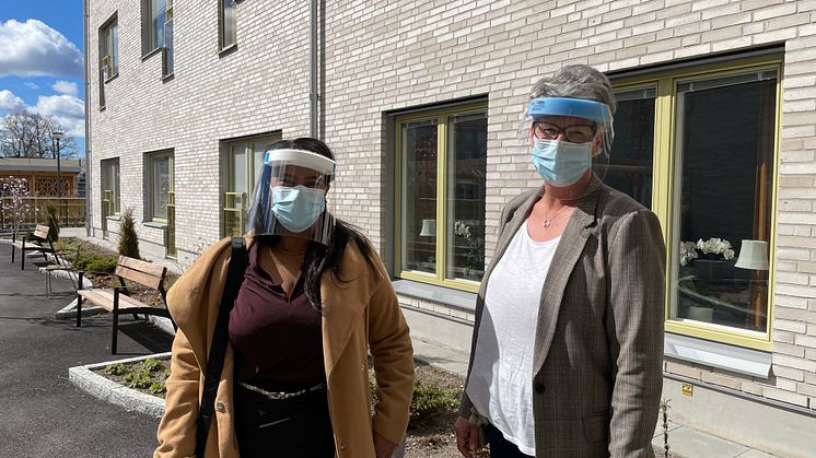 Riham Mustafa Fastighetsförvaltare på Vectura tillsammans med Madeleine Bjurelid enhetschef på vård- och omsorgsboendet Solhem.