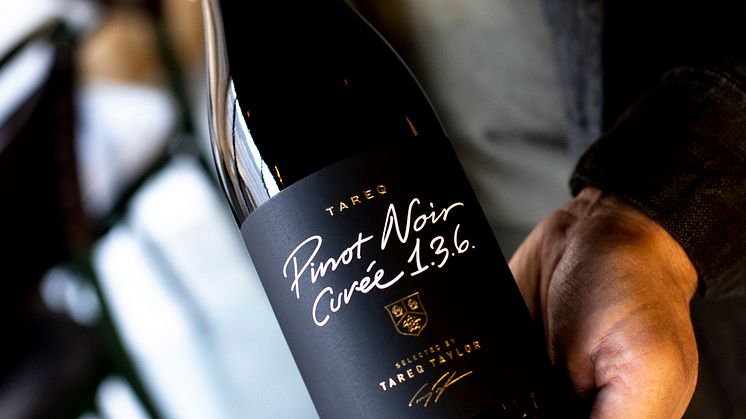 Tareq Taylor lanserar Pinot Noir