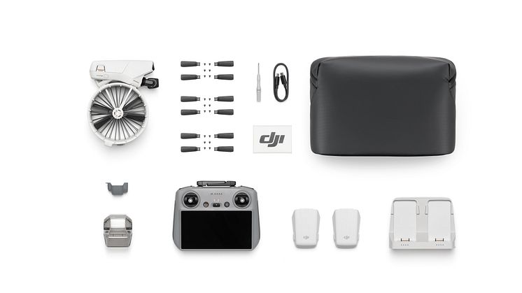 DJI Flip Fly More Combo_batteries inserted_3.jpg