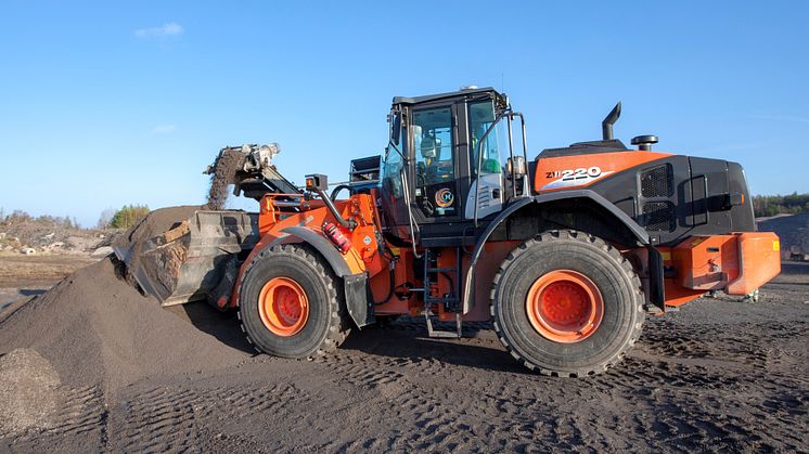 Hjullastare från Delvator Hitachi ZW220