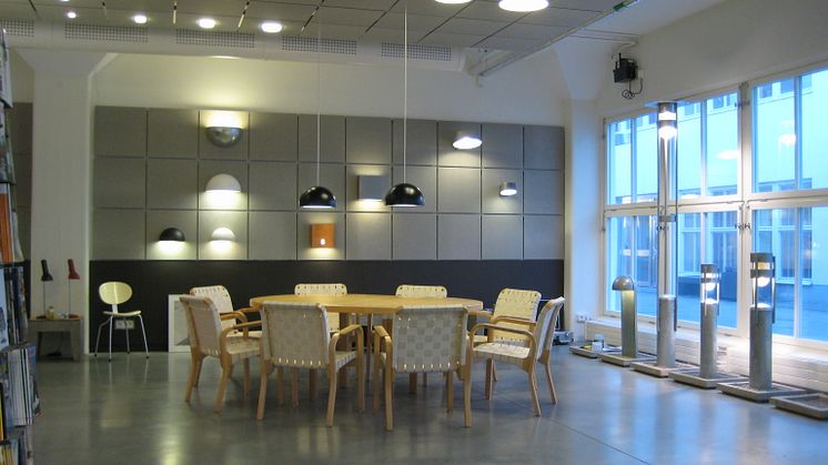 Fox Design visar film från utställningen på Telefonplan.