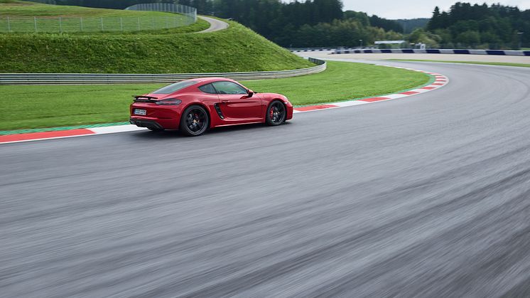 Porsche 718 Cayman GTS