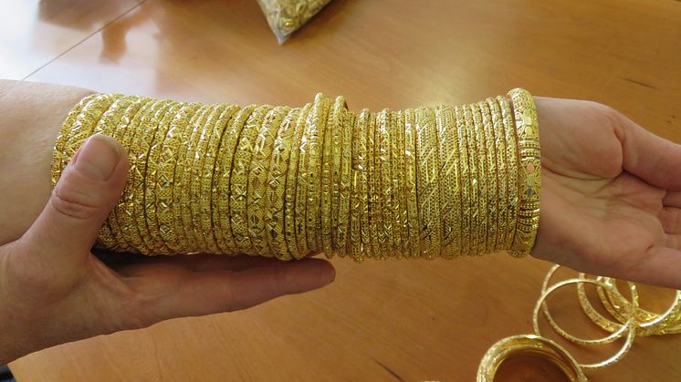 LON 2115 Bracelets 2