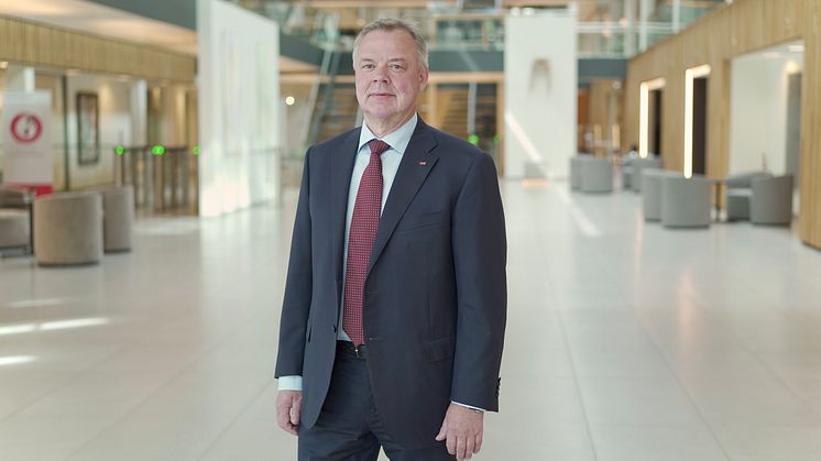 Konsernsjef i Storebrand Odd Arild Grefstad, påpeker at innkjøpsstrategien er et konkret bidrag til det grønne skiftet i norsk næringsliv, og håper den vil inspirere andre.