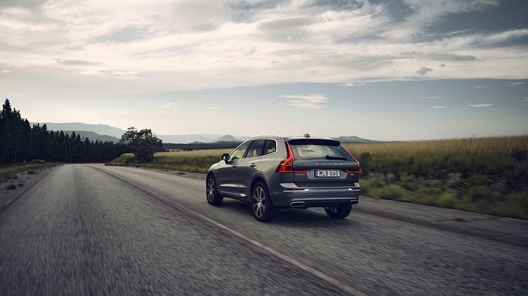 Volvo XC60 T8 AWD i Osmium Grey metallic