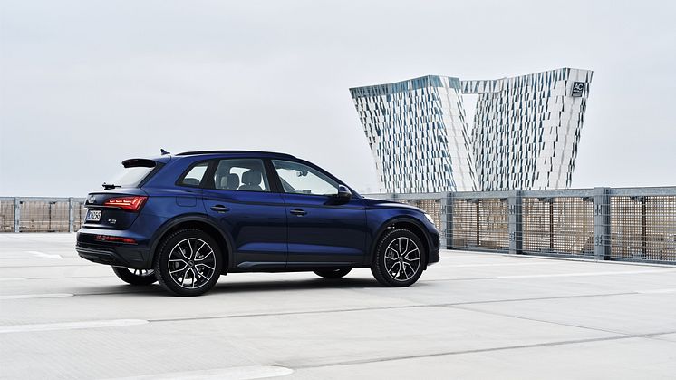 Audi Q5 (Navarreblå)