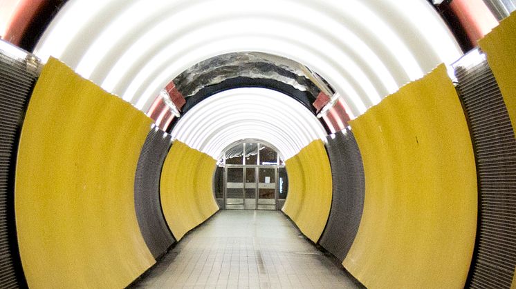 Efter Mörker Ljus - en konstinstallation i Brunkebergstunneln