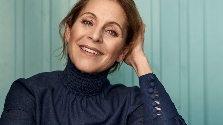 Helen Sjöholm.jpeg