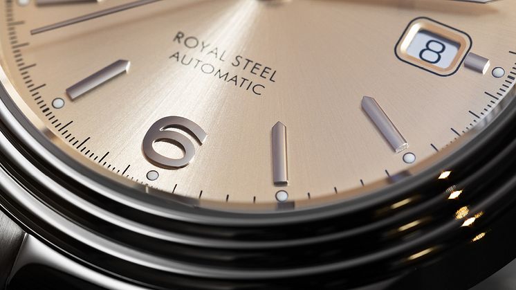 RSC 41mm Champagne dial.jpg