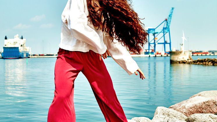 Dance Across Borders