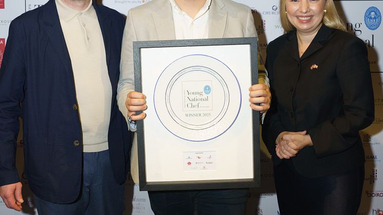 Jonny Smith with NSC UK Director Victoria Braathen and Chef Russell Bateman