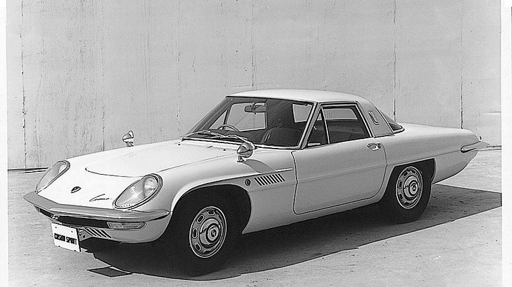 03_cosmo_sport