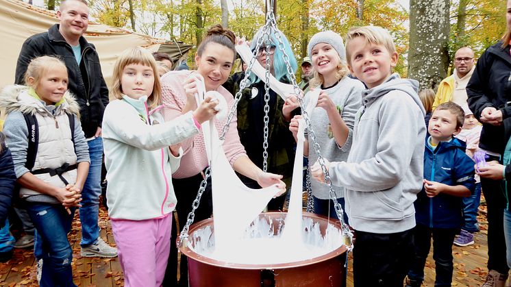 38 kg slime