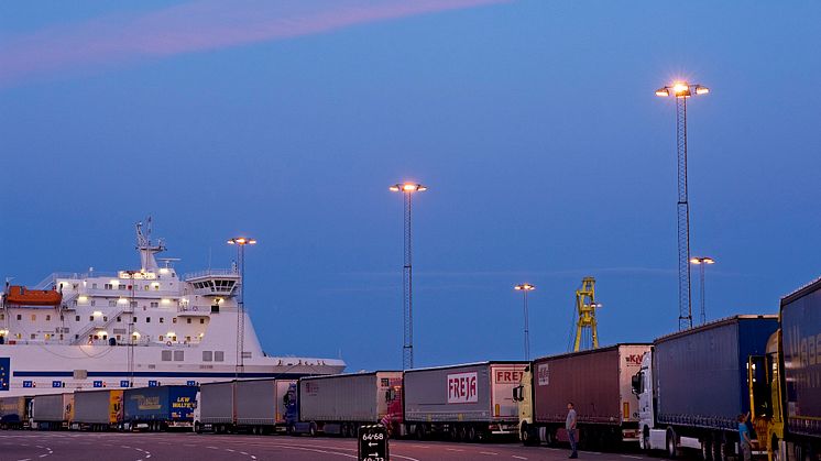 Lastbilar i Trelleborgs Hamn