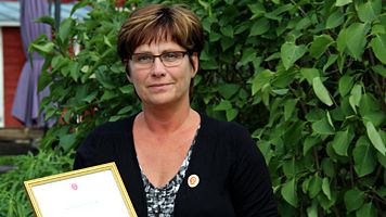 TioHundra höjer kompetensen inom demensvården