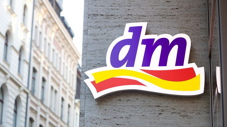 dm überzeugt die Kunden mit Angebotsvielfalt, Eigenmarken und günstigen Dauerpreisen - so das Ergebnis des Kundenmonitor 2019