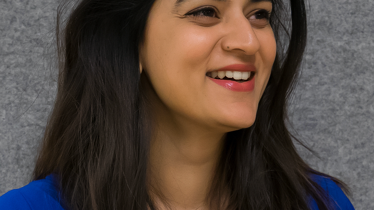 Leena Naqvi – beskuren