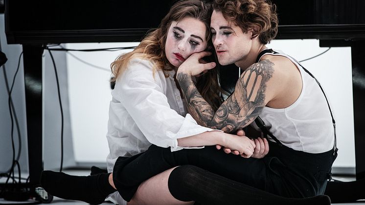 EMP_MST_Romeo&Julia_Press_8908