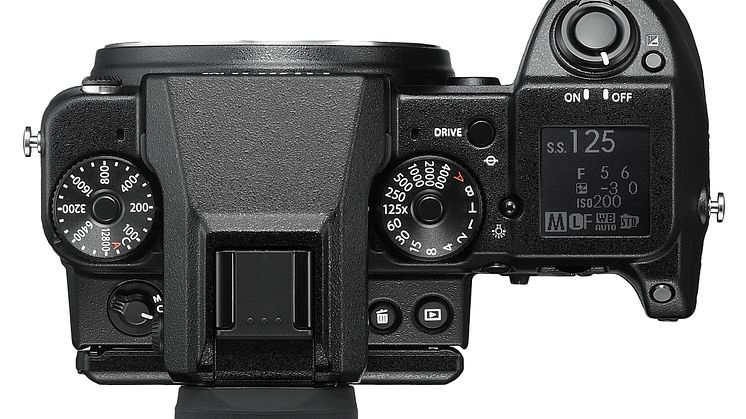 GFX 50S top with EVF