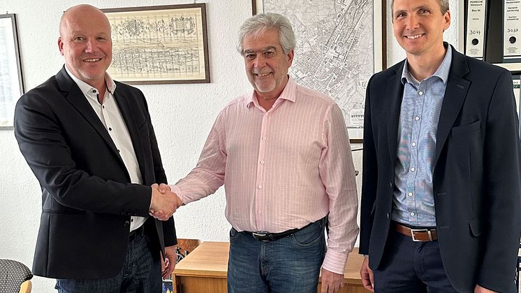 v.li.n.re: Thomas Förch, Geschäftsführer gastro total GmbH, Thomas Becker, Geschäftsführer Gerhard Becker Großkücheneinrichtungen und Jan Wittenbecher, kaufm. Leiter gastro total GmbH.
