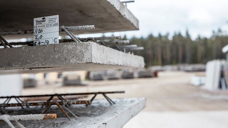 En kombination av Thomaplatta Grön och klimatförbättrad Thomagrön®-betong för pågjutning kan ge ett bjälklag med en koldioxidreducering på upp till ca 50 %.