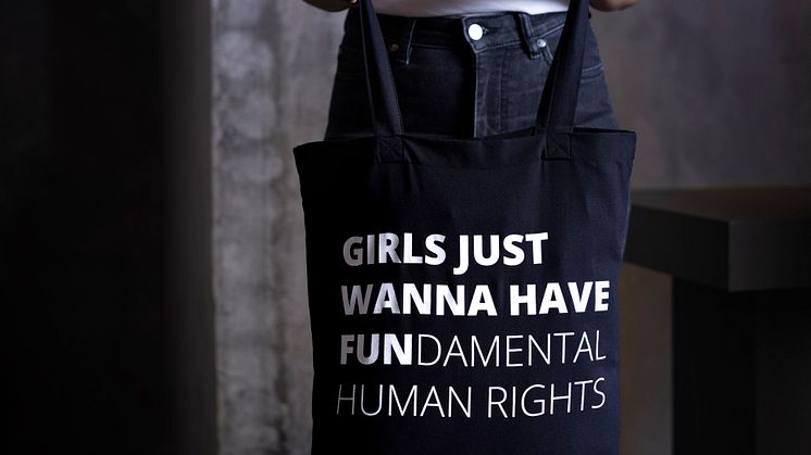 Equality_bag_händer.jpg
