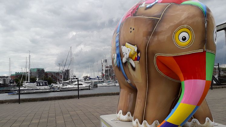 Fred. Olsen Cruise Lines’ guests, staff and crew raise over £20,000 for Ipswich’s St Elizabeth Hospice, as auction closes ‘Elmer’s Big Parade Suffolk’