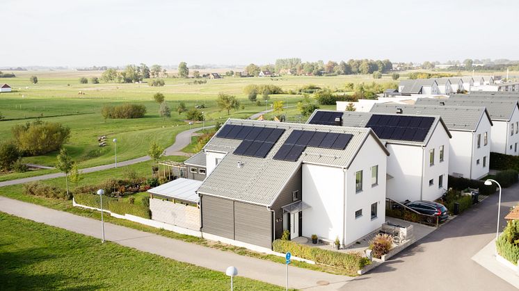 Kortare ledtider trots rekordökning av solcellsanslutningar hos Kraftringen
