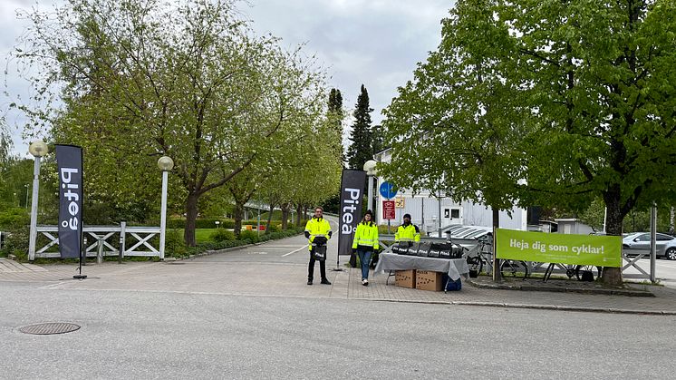 Även i år kommer Piteå kommun att överraska cyklister på cykelns dag 3 juni. Bild från förra året. Foto: Piteå kommun