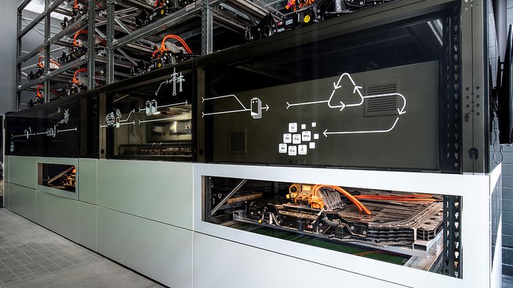 Audi batterilager af brugte bilbatterier på EUREF-Campus i Berlin