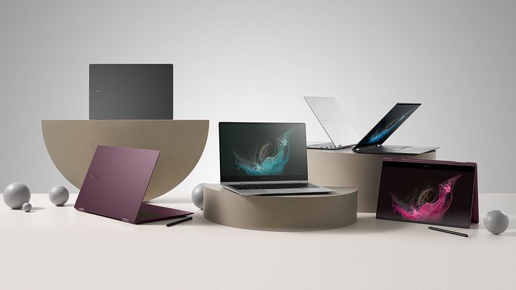 2-201_Galaxy_Book2_Pro_360_15_ Burgundy_Silver_Graphite_13_ Burgundy_Silver_Graphite_family_HI.jpg