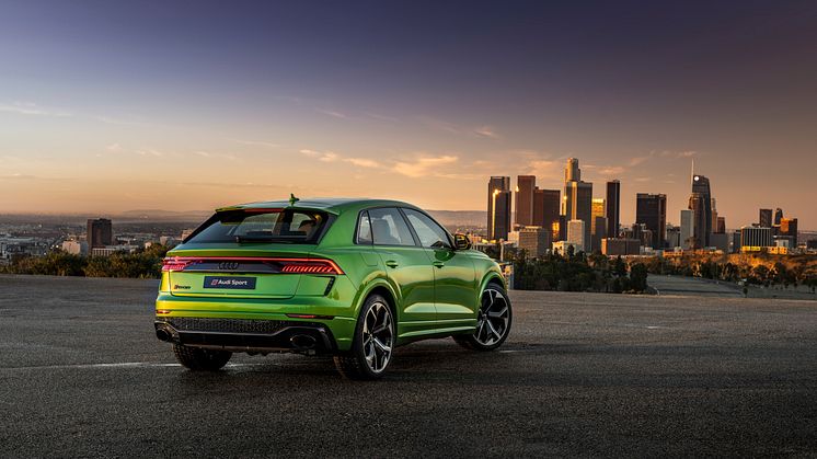 Audi RS Q8 (Javagrøn)