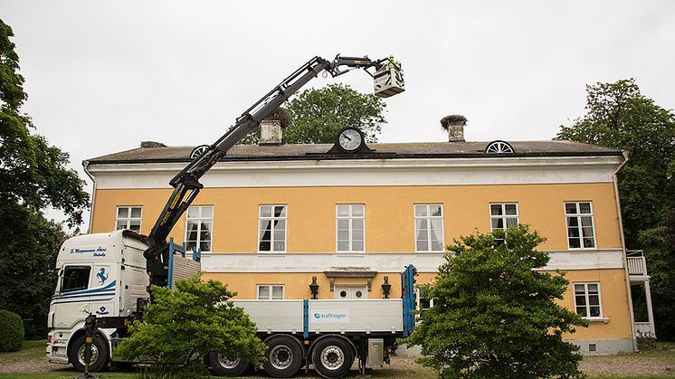 Pressinbjudan: ​Naturskyddsföreningen i Skånes Storkprojekt hälsar media välkomna till storkmärkning på hög höjd!