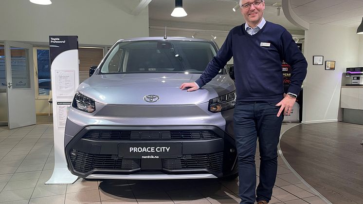 Toyota Proace City: Salgssjef Hans Petter Heim fra Toyota-forhandleren Nordvik i Narvik.