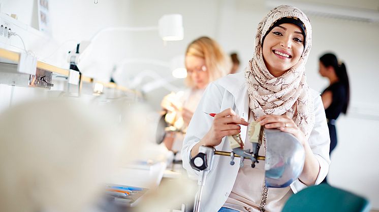Klartecken för treårig tandhygienistutbildning