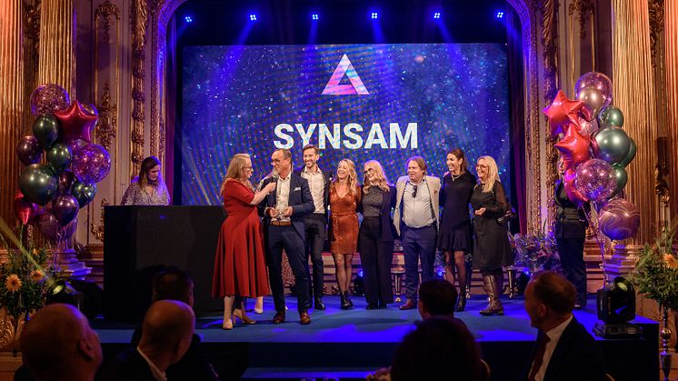 "Ett hattrick utan motstycke!” För tredje året i rad vinner Synsam guldmedaljen i kategorin "Optiker & Accessoarer" i Market Awards.