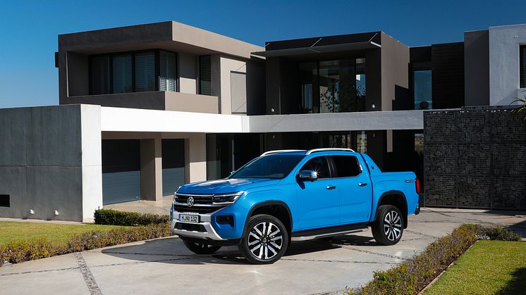 Den nye Amarok kommer med et karismatisk robust design, digitaliseret cockpit, 20 nye assistentsystemer og momentstærke, effektive motorer med op til 302 hk