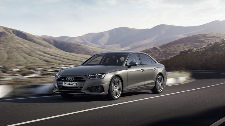 Audi A4 Limousine (terragrå)