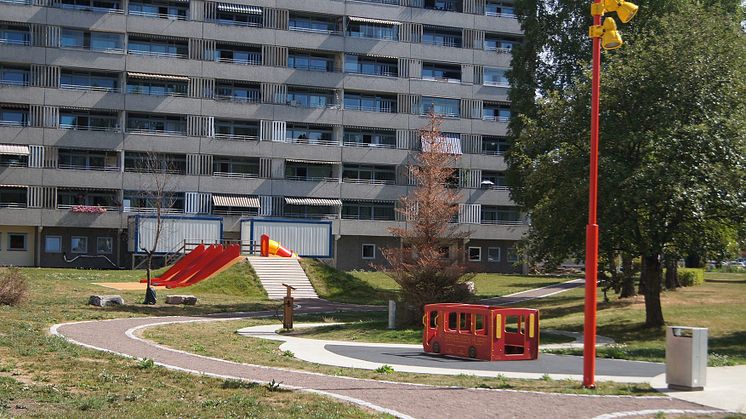 Lekeplass ved Haugenstua borettslag, finansiert ved hjelp av bomiljøtilskudd. Foto: Øyvind Kleiveland. 