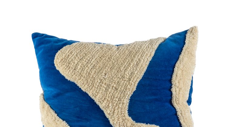 Pillow Fluffy blue/white, Byon AW23