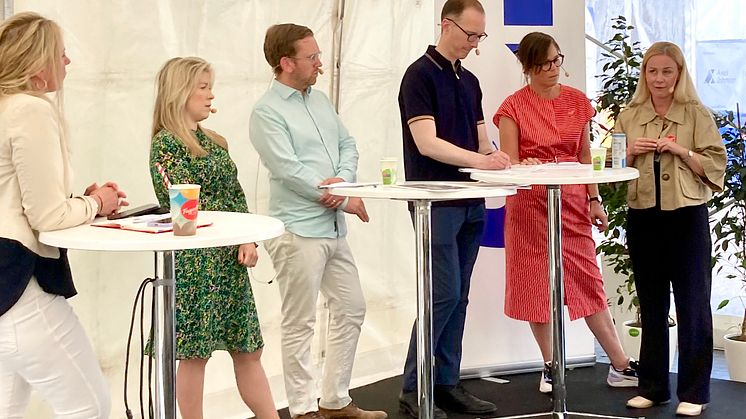 I panelen deltog Stockholmspolitiker och representanter från Frälsningsarméns arbete mot människohandel och arbetslivsexploatering. Foto: Carina Tyskbo