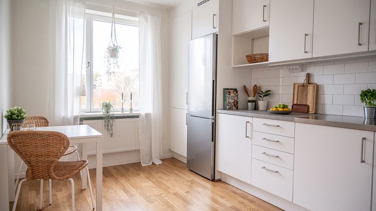 Visningslägenhet Sjödalsvägen 11 kök-9374.jpg