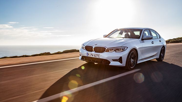 BMW 330e Sedan