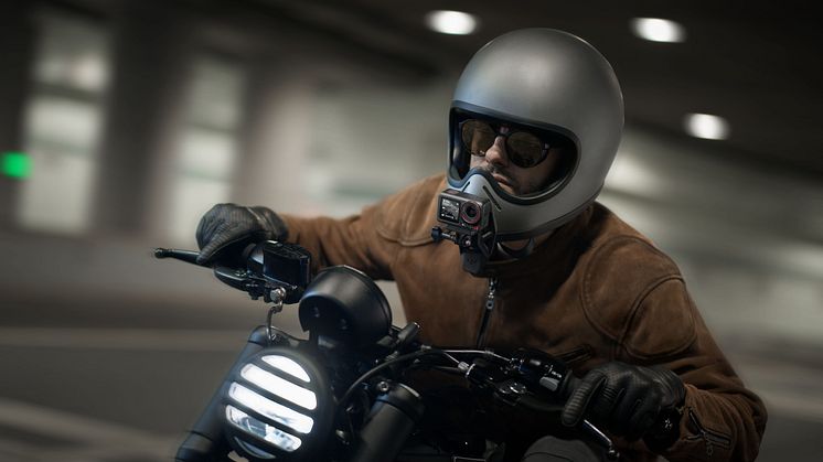 Osmo Action 5 Pro_Outdoor KV_Moto.jpg